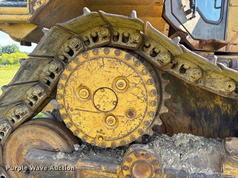 image for item EN4609 1997 Caterpillar D6M dozer