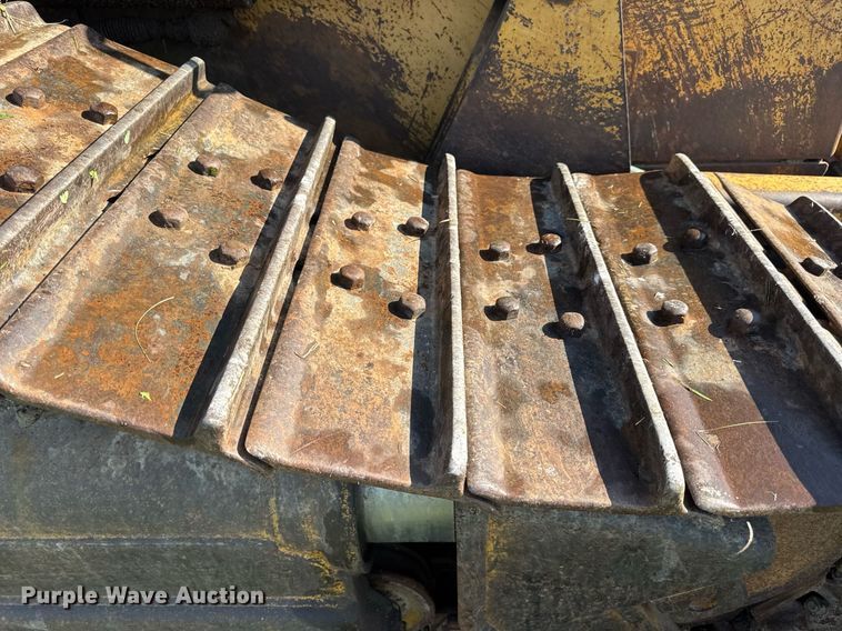 image for item EN4609 1997 Caterpillar D6M dozer