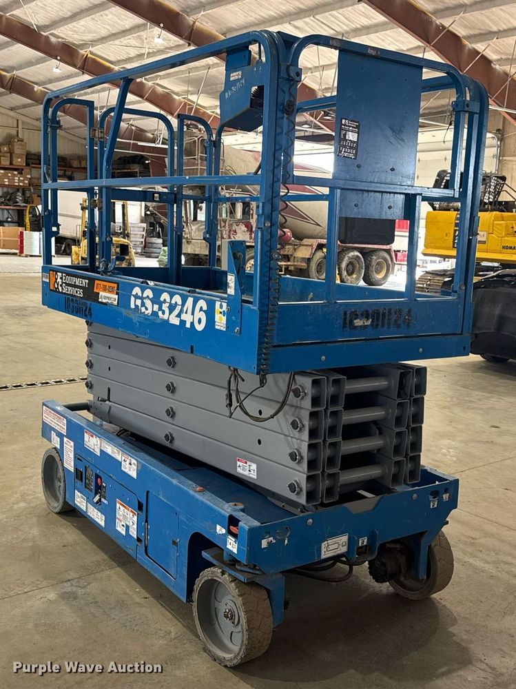 image for item EN4616 2020 Genie GS-3246 scissor lift