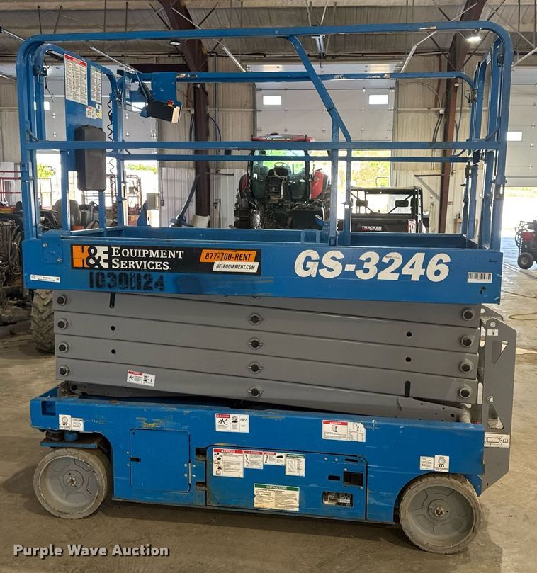 image for item EN4616 2020 Genie GS-3246 scissor lift