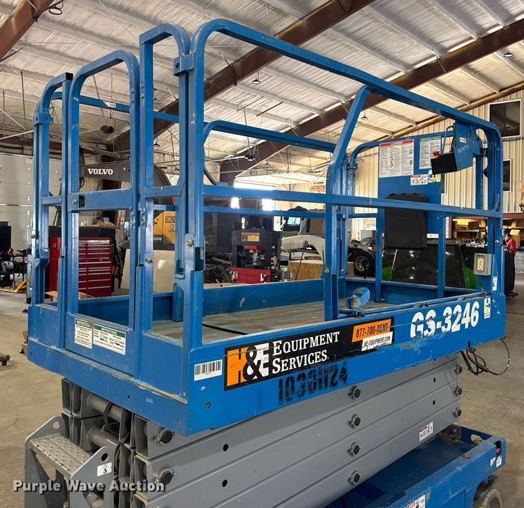 image for item EN4616 2020 Genie GS-3246 scissor lift