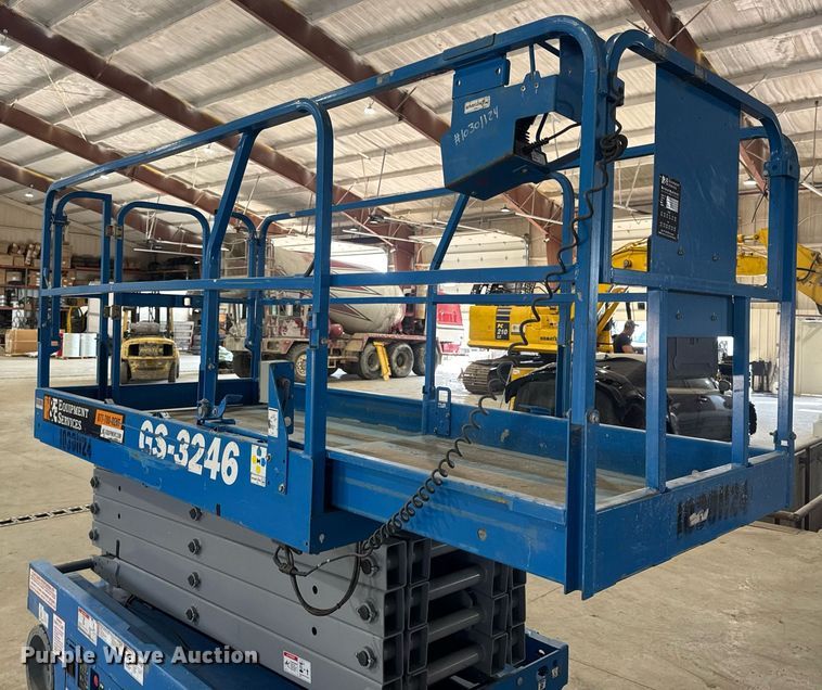 image for item EN4616 2020 Genie GS-3246 scissor lift