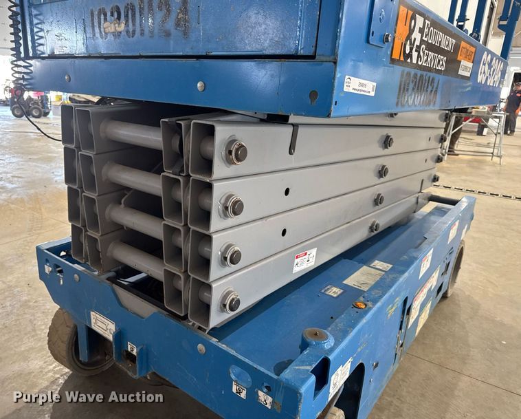 image for item EN4616 2020 Genie GS-3246 scissor lift