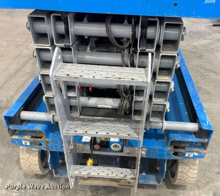 image for item EN4616 2020 Genie GS-3246 scissor lift