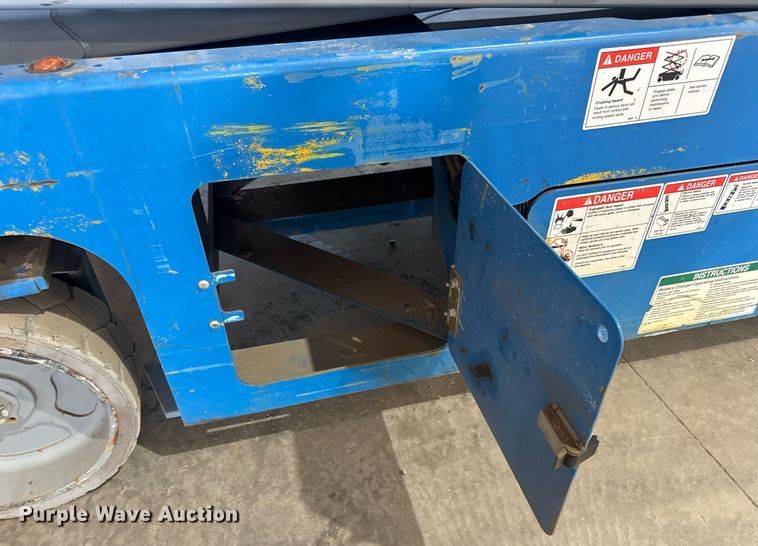 image for item EN4616 2020 Genie GS-3246 scissor lift