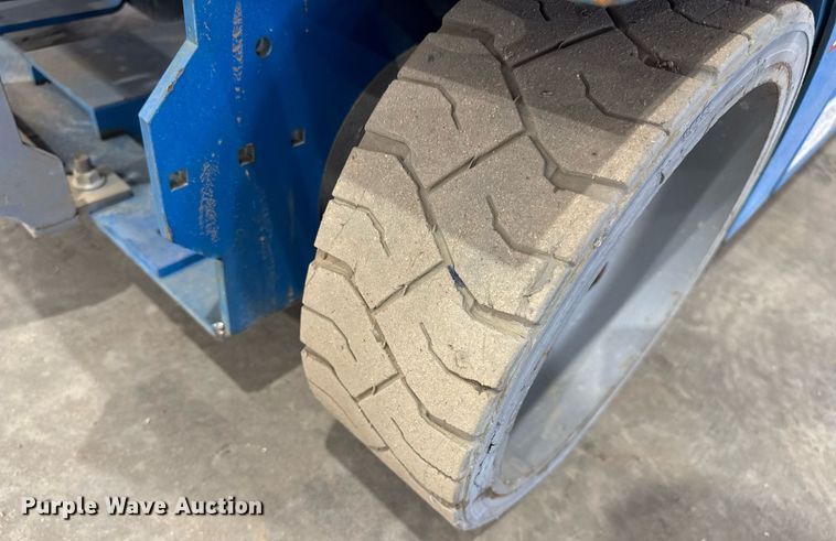 image for item EN4616 2020 Genie GS-3246 scissor lift