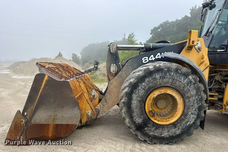 image for item EN4622 2014 John Deere 844K-II wheel loader