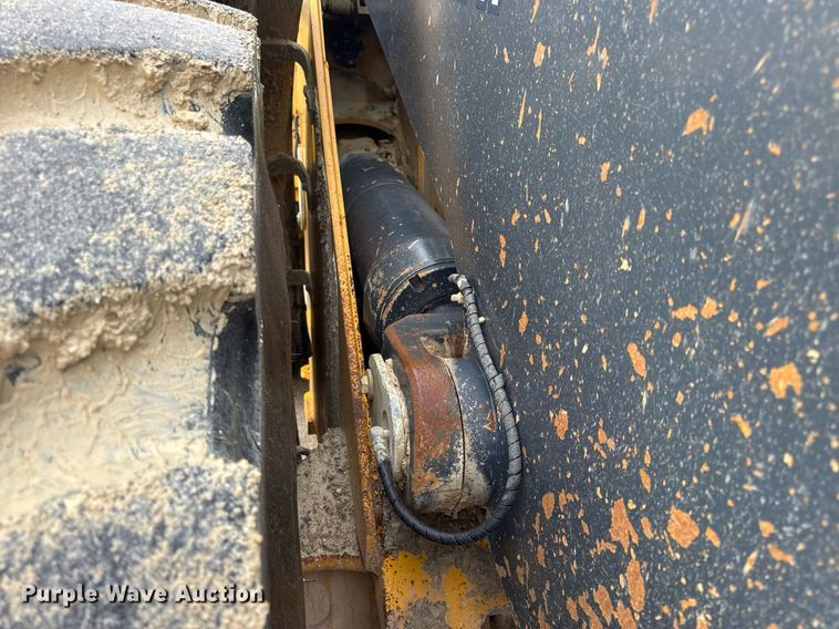 image for item EN4622 2014 John Deere 844K-II wheel loader