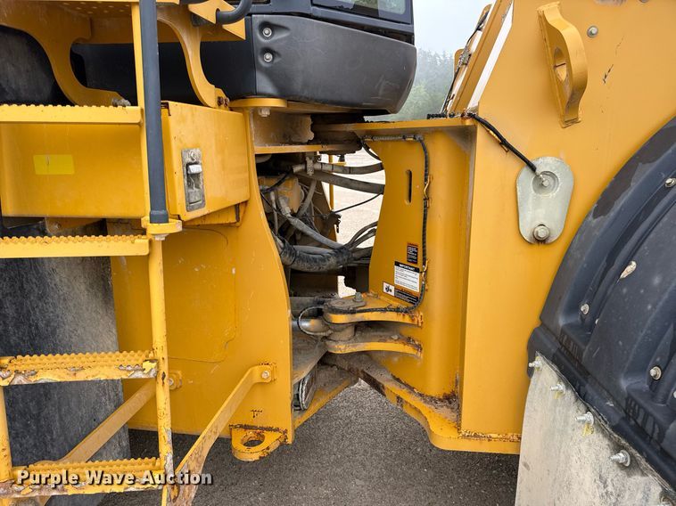 image for item EN4622 2014 John Deere 844K-II wheel loader