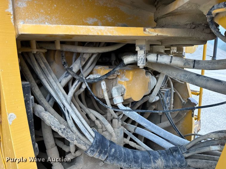 image for item EN4622 2014 John Deere 844K-II wheel loader