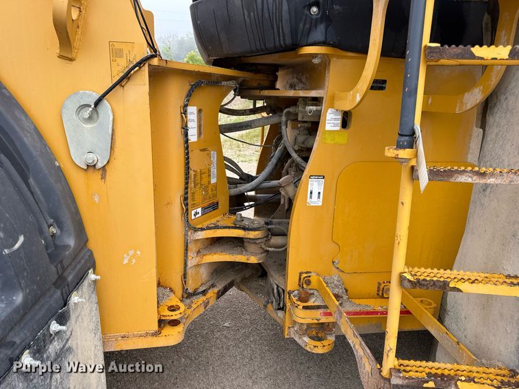 image for item EN4622 2014 John Deere 844K-II wheel loader