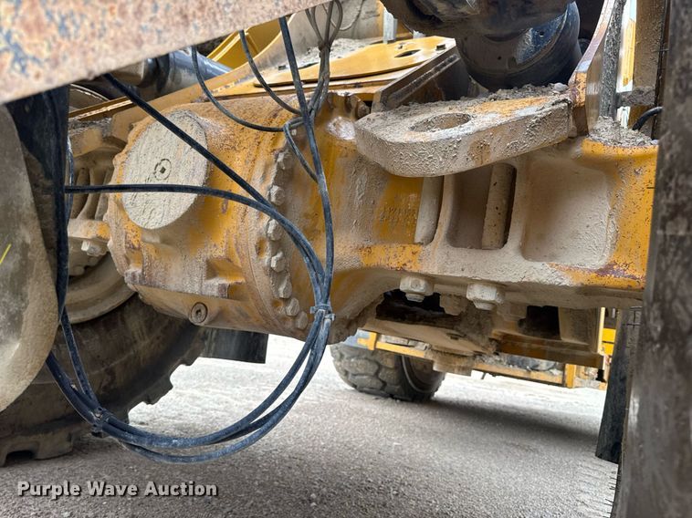 image for item EN4622 2014 John Deere 844K-II wheel loader