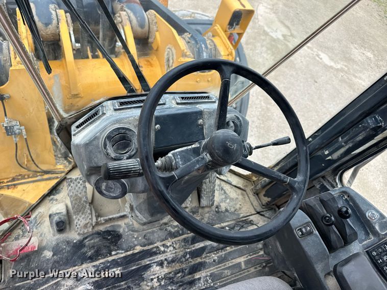 image for item EN4622 2014 John Deere 844K-II wheel loader