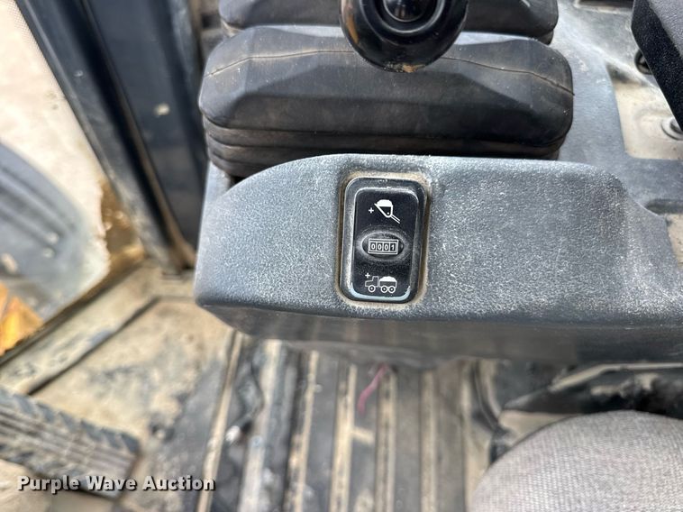 image for item EN4622 2014 John Deere 844K-II wheel loader