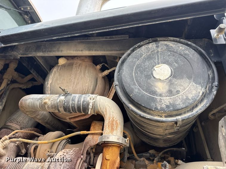 image for item EN4622 2014 John Deere 844K-II wheel loader