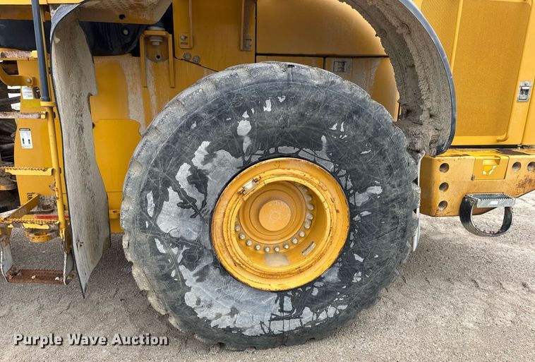 image for item EN4622 2014 John Deere 844K-II wheel loader