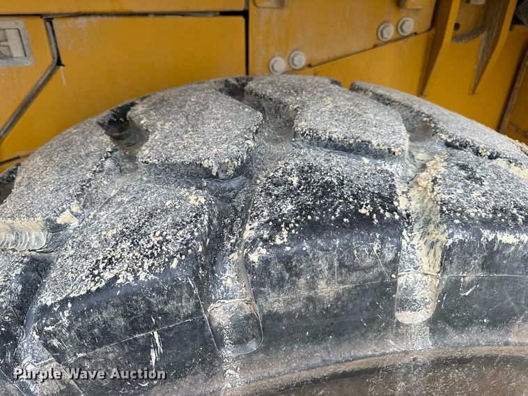 image for item EN4622 2014 John Deere 844K-II wheel loader