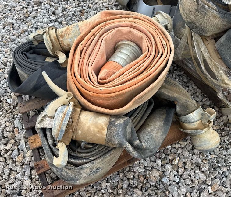 image for item EN4658 (3) pallets of water pump hose