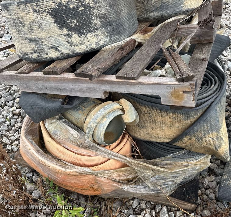 image for item EN4658 (3) pallets of water pump hose