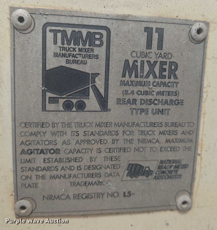 image for item EN8198 1998 Mack RD690S ready mix truck