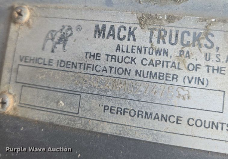 image for item EN8198 1998 Mack RD690S ready mix truck