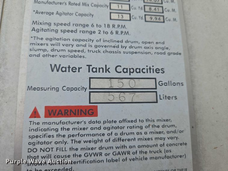 image for item EN8199 2005 Mack CV513 ready mix truck