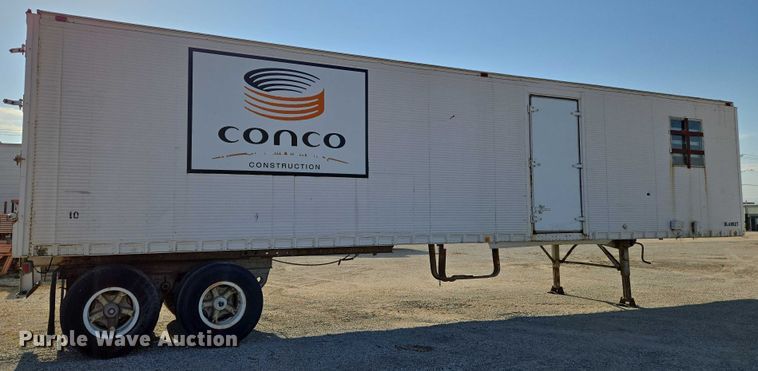 image for item EN8227 1972 Fruehauf dry van trailer