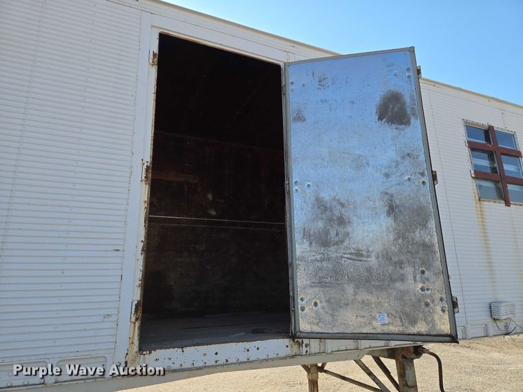 image for item EN8227 1972 Fruehauf dry van trailer