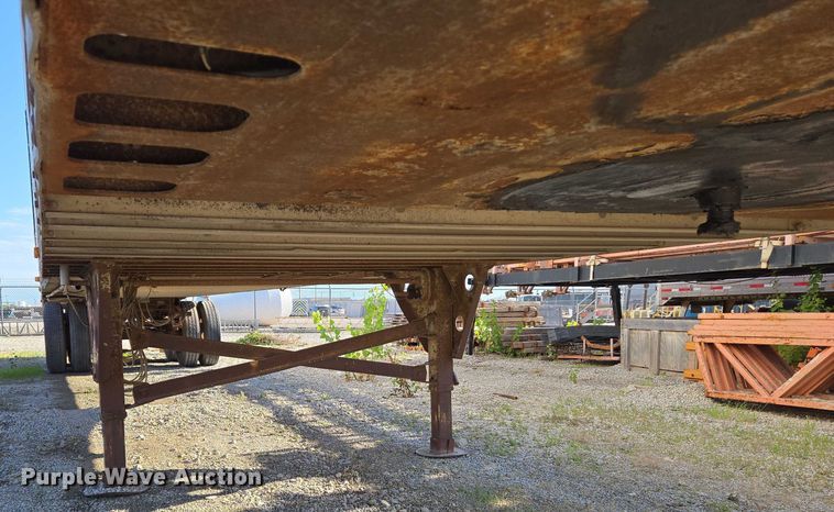 image for item EN8228 1988 Utility dry van office trailer