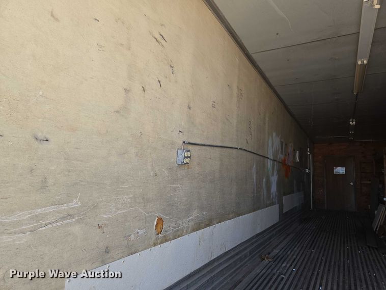 image for item EN8228 1988 Utility dry van office trailer