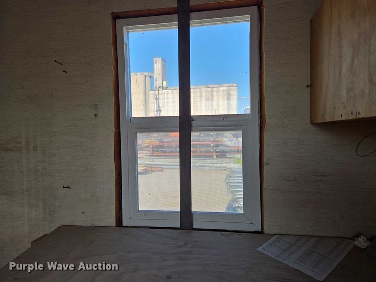 image for item EN8228 1988 Utility dry van office trailer