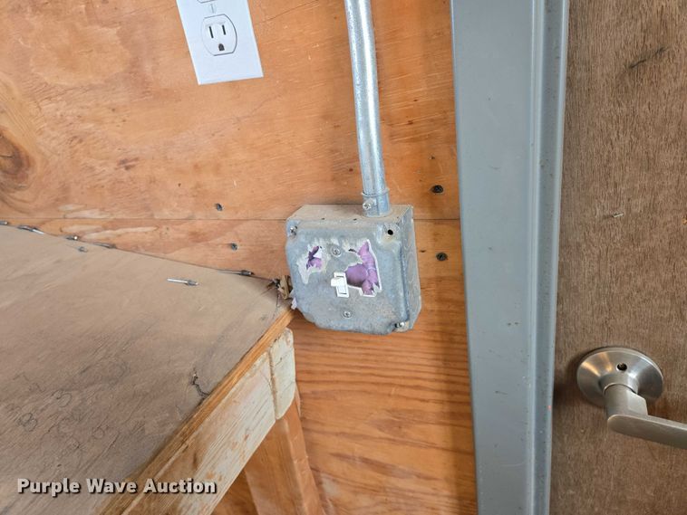 image for item EN8228 1988 Utility dry van office trailer