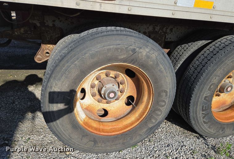 image for item EN8228 1988 Utility dry van office trailer