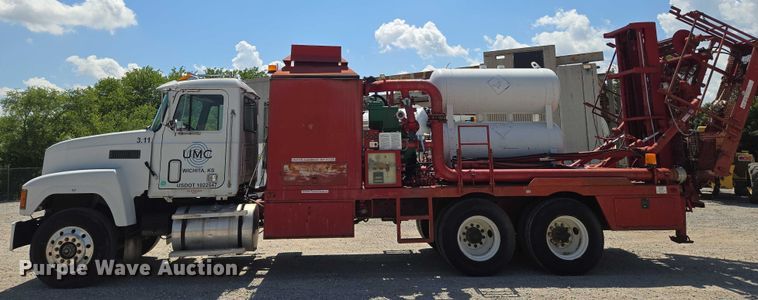 image for item EN8237 1992 Mack CH613 inversion boiler truck