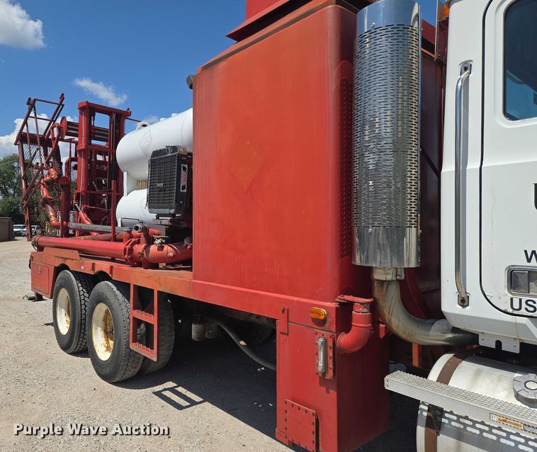 image for item EN8237 1992 Mack CH613 inversion boiler truck