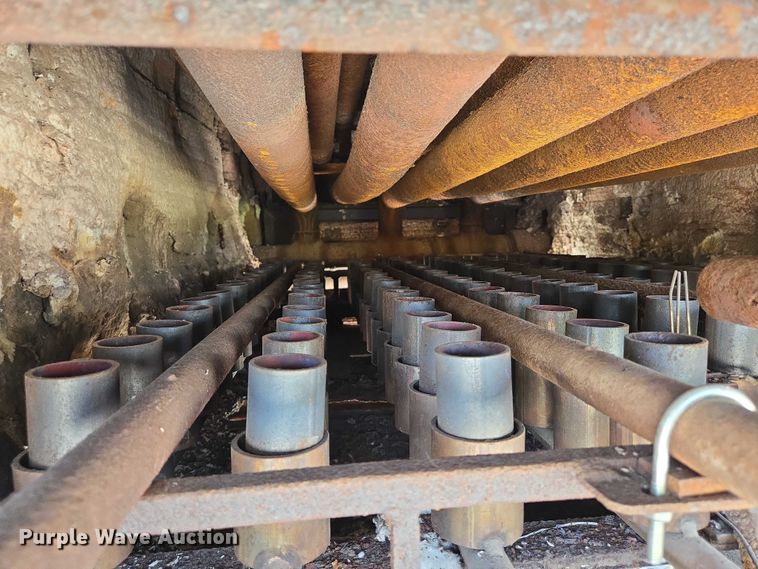 image for item EN8237 1992 Mack CH613 inversion boiler truck