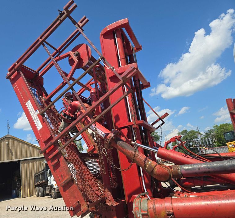 image for item EN8237 1992 Mack CH613 inversion boiler truck