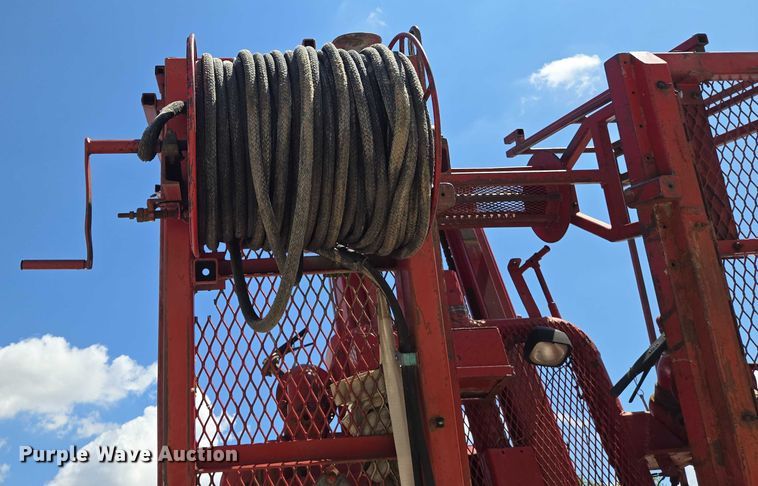 image for item EN8237 1992 Mack CH613 inversion boiler truck