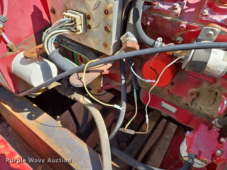 image for item EN8237 1992 Mack CH613 inversion boiler truck