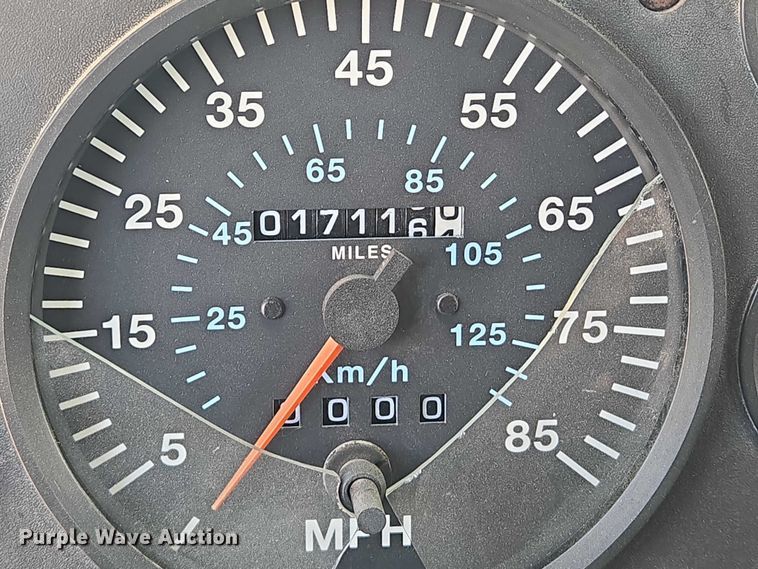 image for item EN8237 1992 Mack CH613 inversion boiler truck