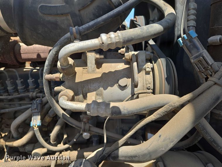 image for item EN8237 1992 Mack CH613 inversion boiler truck