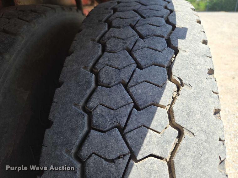 image for item EN8237 1992 Mack CH613 inversion boiler truck