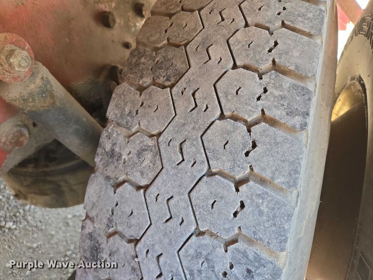 image for item EN8237 1992 Mack CH613 inversion boiler truck