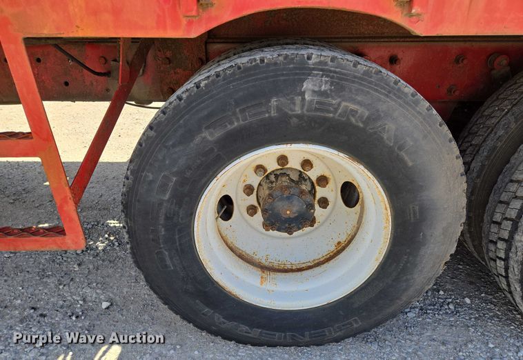 image for item EN8237 1992 Mack CH613 inversion boiler truck