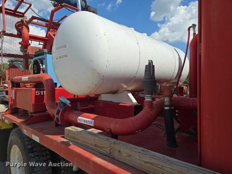 image for item EN8239 1993 Ford CF8000 inversion boiler truck 