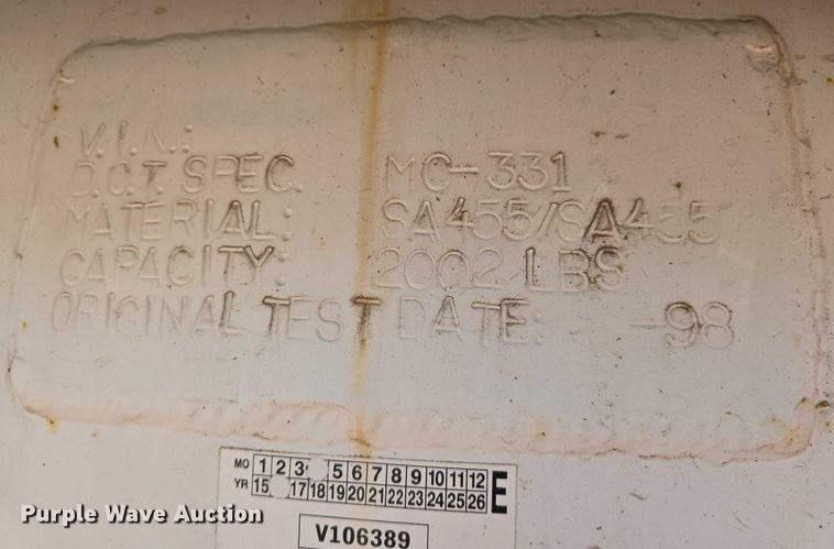 image for item EN8239 1993 Ford CF8000 inversion boiler truck 