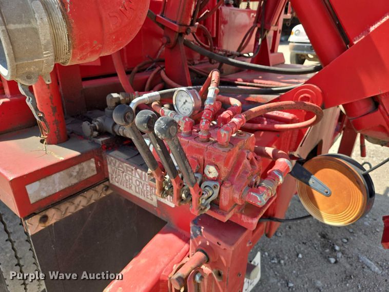 image for item EN8239 1993 Ford CF8000 inversion boiler truck 