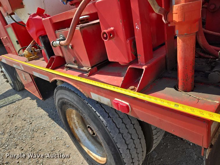 image for item EN8239 1993 Ford CF8000 inversion boiler truck 