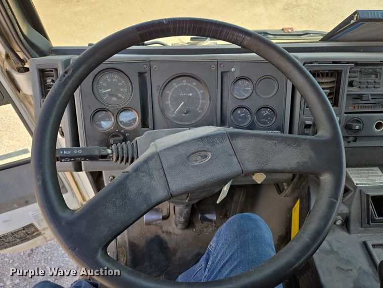 image for item EN8239 1993 Ford CF8000 inversion boiler truck 