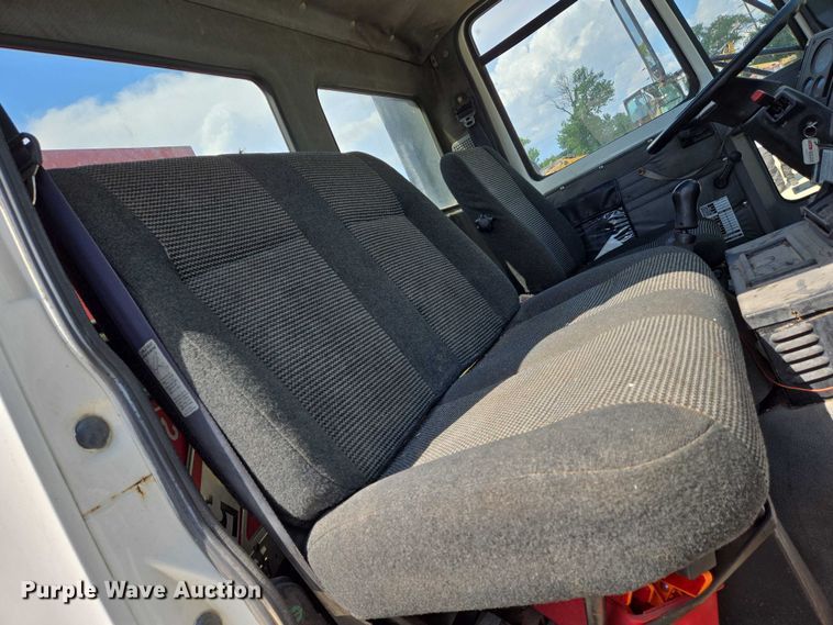 image for item EN8239 1993 Ford CF8000 inversion boiler truck 